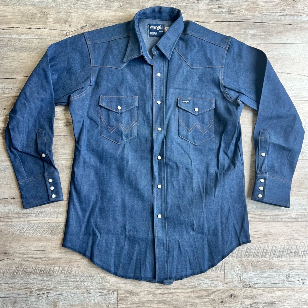 Vintage Wrangler Denim Button-Up Long Sleeve Shirt